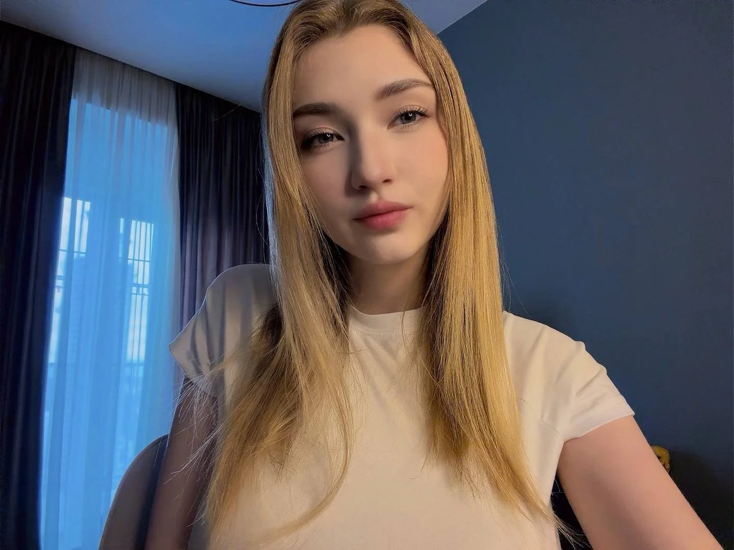 XXX Porn Photo of Nude AveryBerkson 126