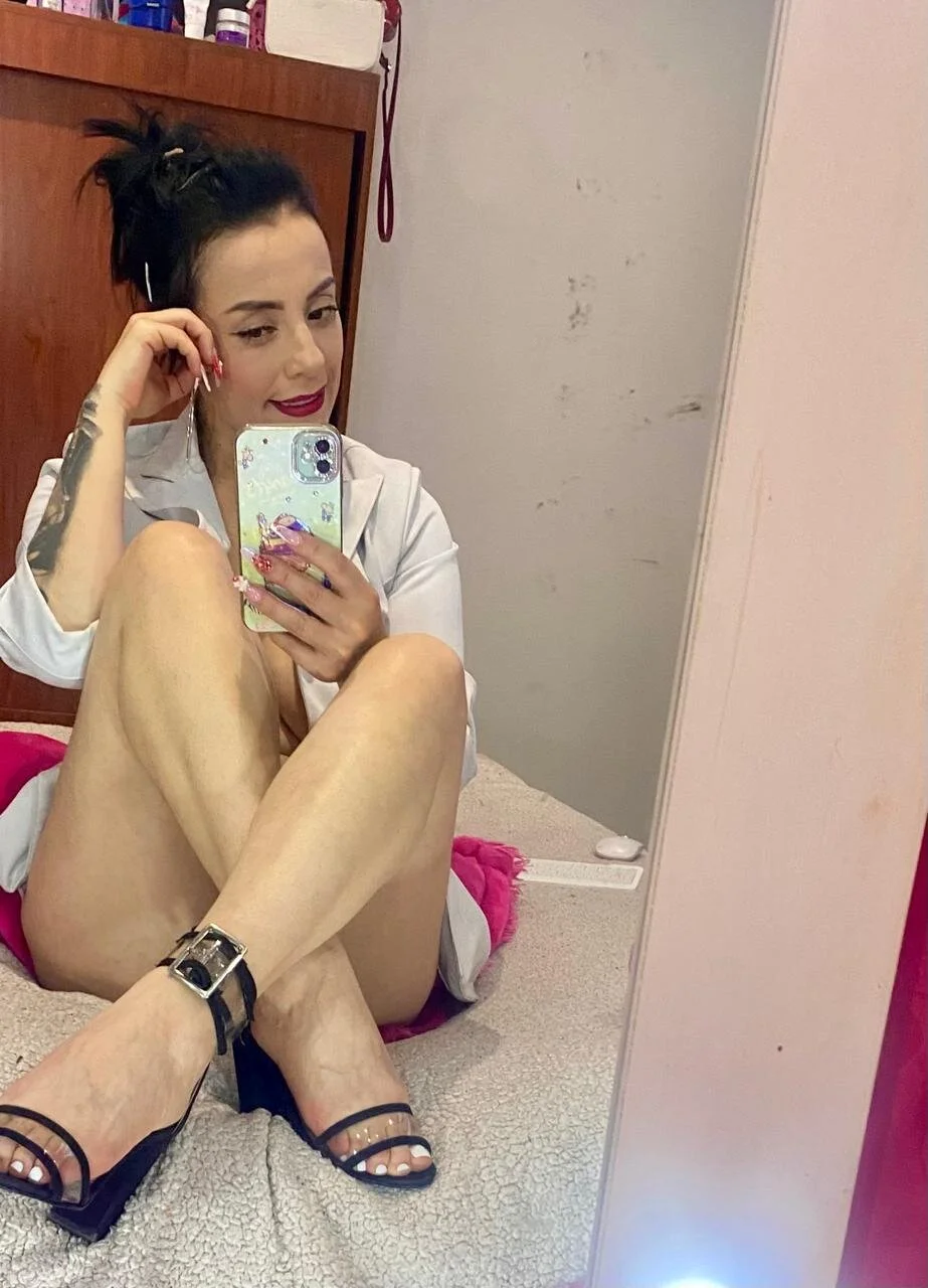 XXX Porn Photo of Nude HotAss_Hally 7