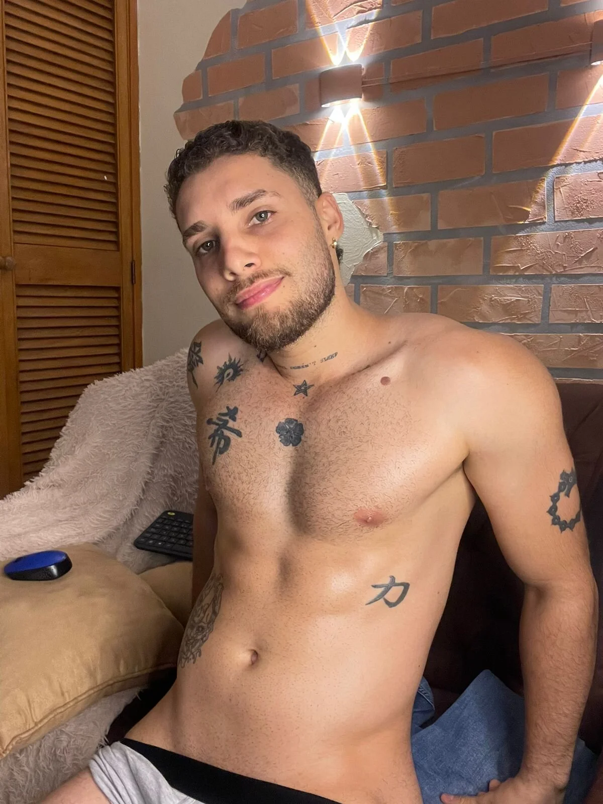 XXX Porn Photo of Nude King_meruem 13