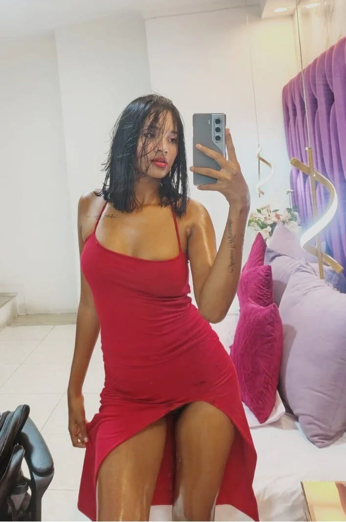 XXX Porn Photo of Nude vienahcarter 12