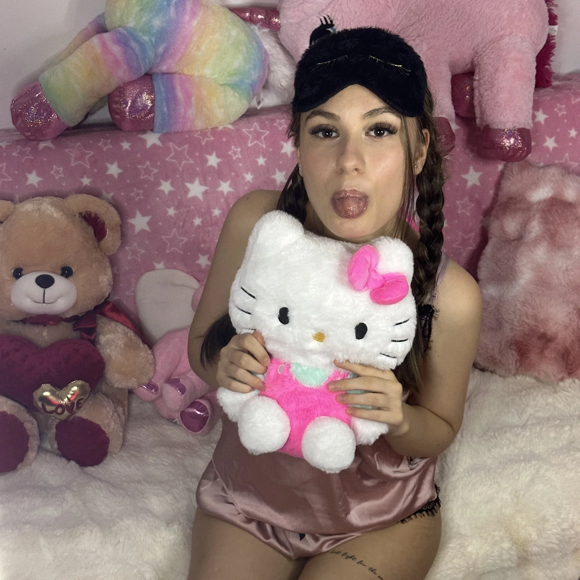 XXX Porn Photo of Nude MayaJenner 9