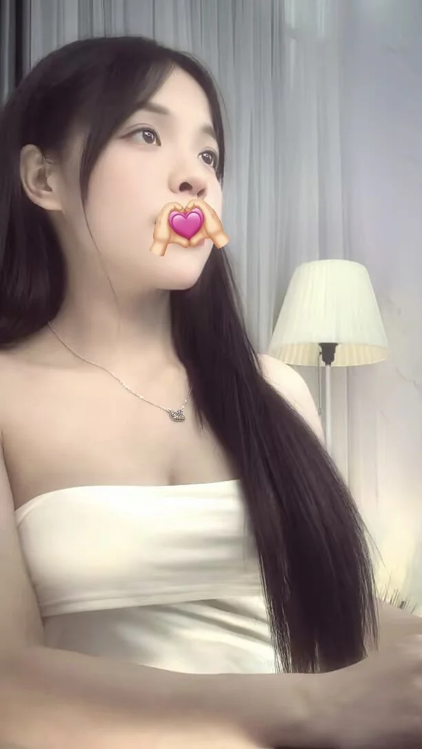 XXX Porn Photo of Nude Lu_Ly22 1
