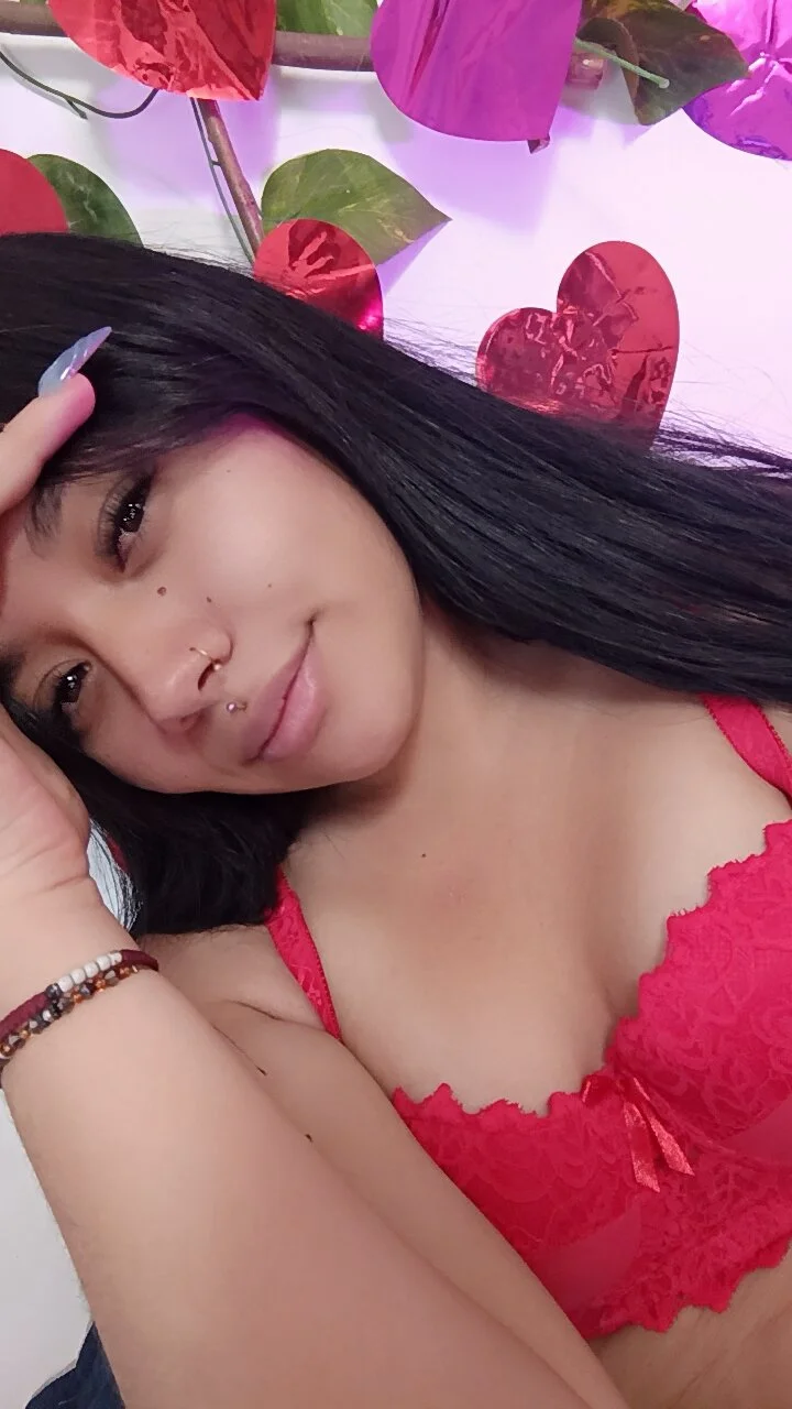 XXX Porn Photo of Nude hellenngp 9
