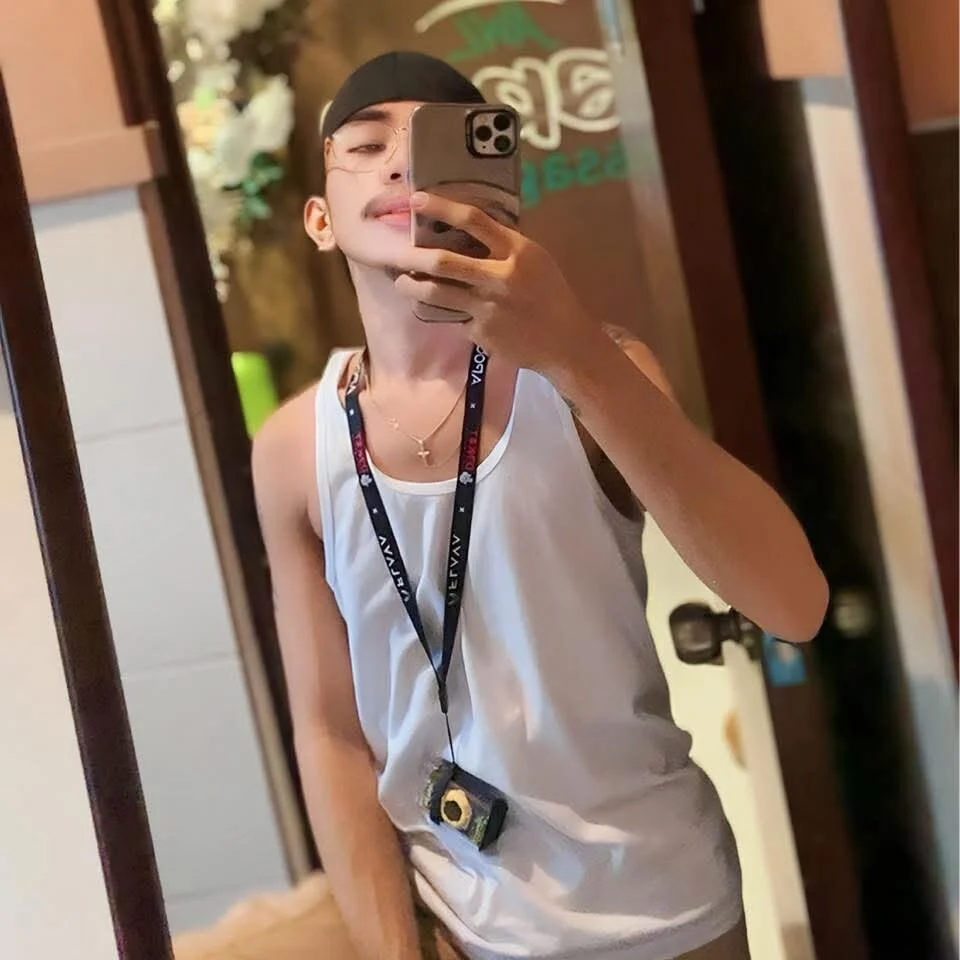 XXX Porn Photo of Nude MrGOLDENBOY 3
