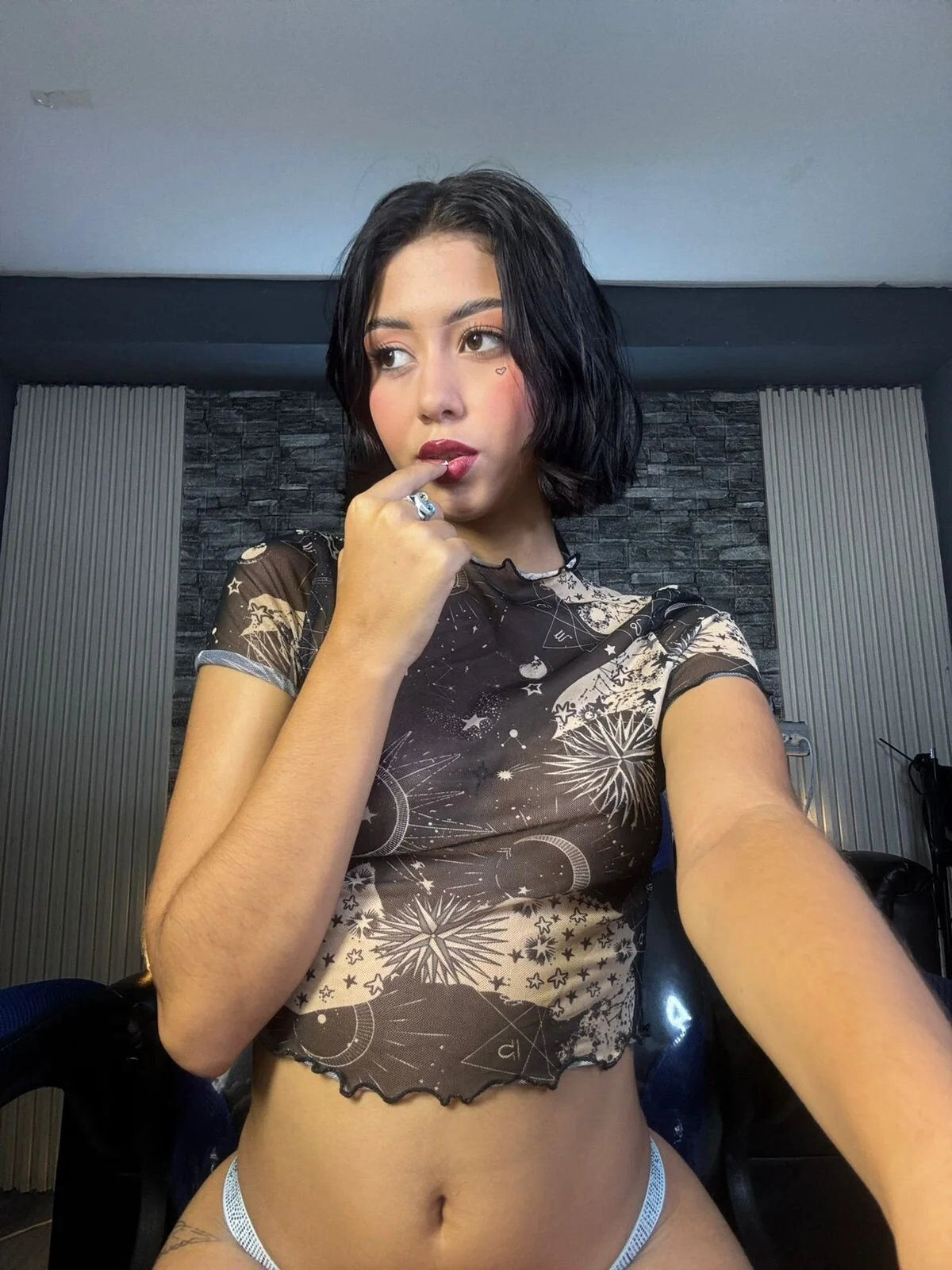 XXX Porn Photo of Nude gemma_19_ 77