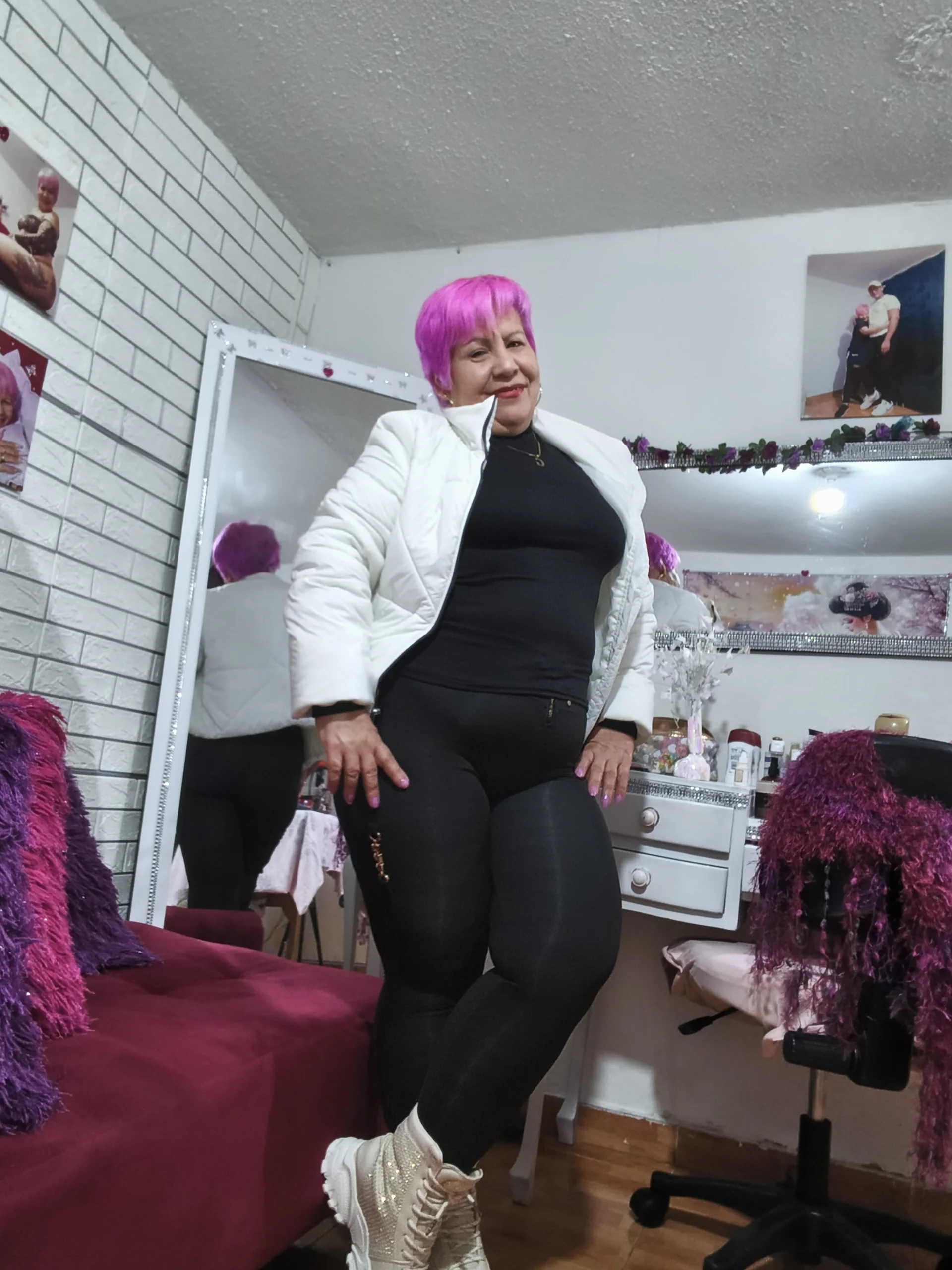 XXX Porn Photo of Nude maturehot_65 9