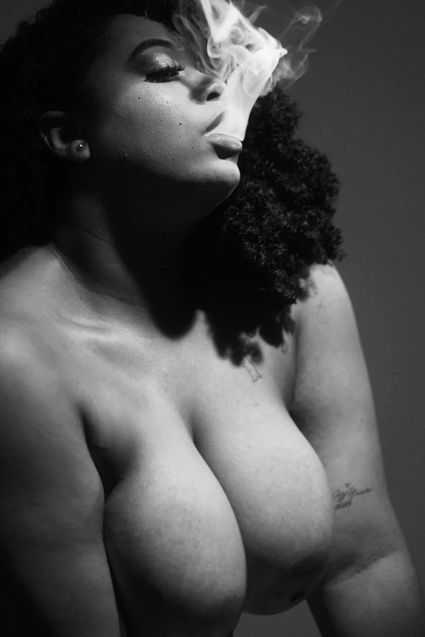 XXX Porn Photo of Nude Tyra_Privacy 273