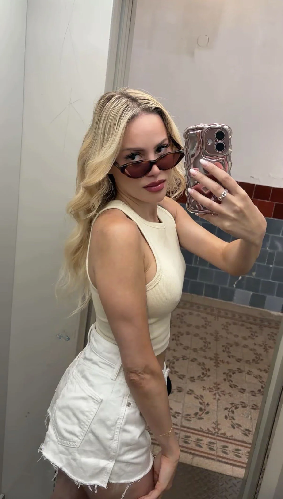 XXX Porn Photo of Nude itsmemayarose 15