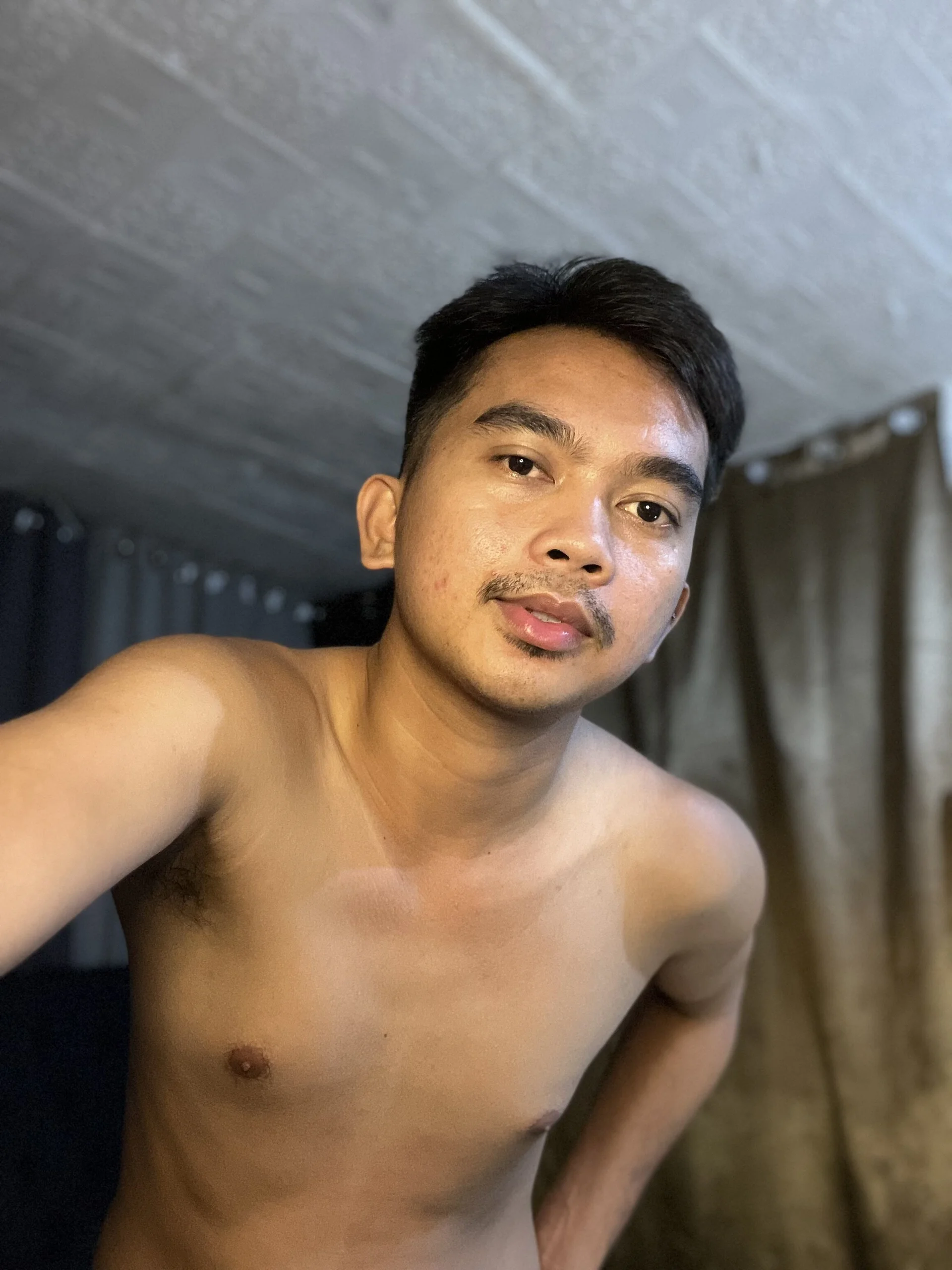 XXX Porn Photo of Nude ur_boy_emmanuel 1