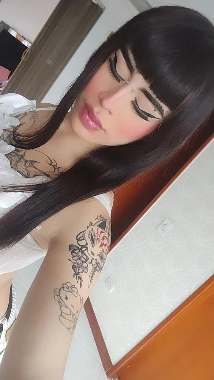 XXX Porn Photo of Nude Hanna__mitsury_ 4