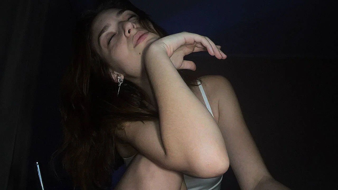 XXX Porn Photo of Nude Br0wn_FoX 1
