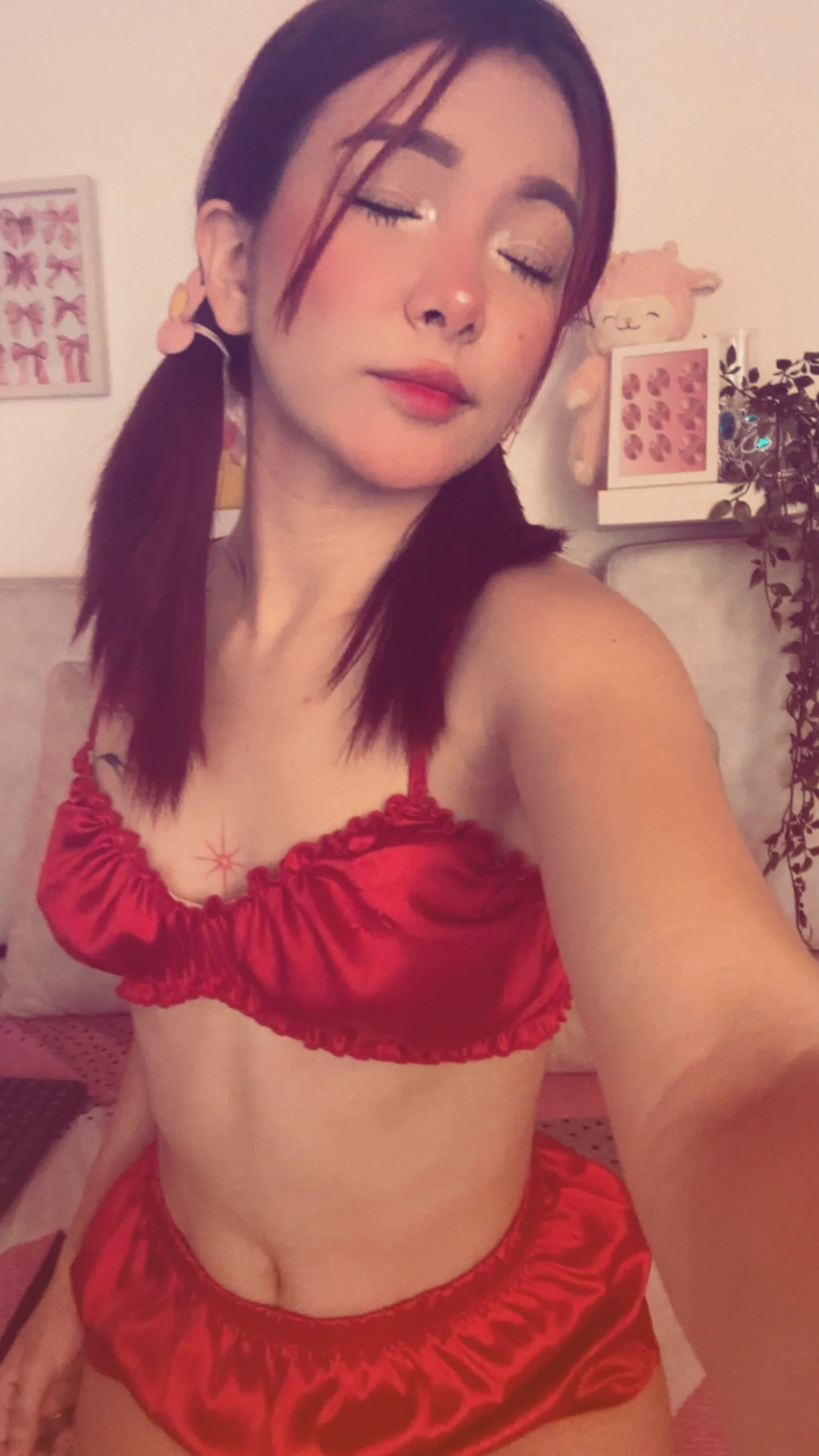 XXX Porn Photo of Nude Hanni_Dulce 19