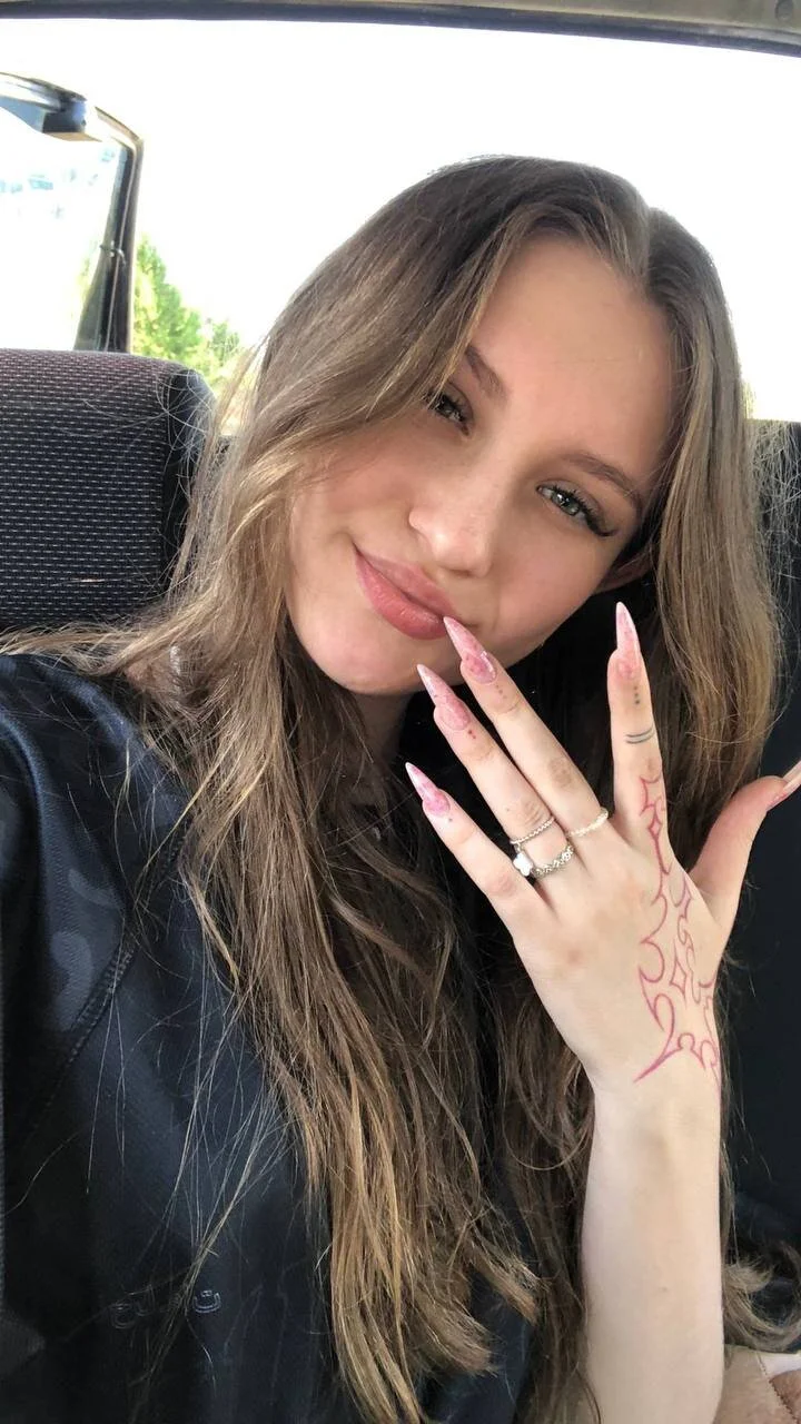 XXX Porn Photo of Nude Alyssa_Thornwod 3