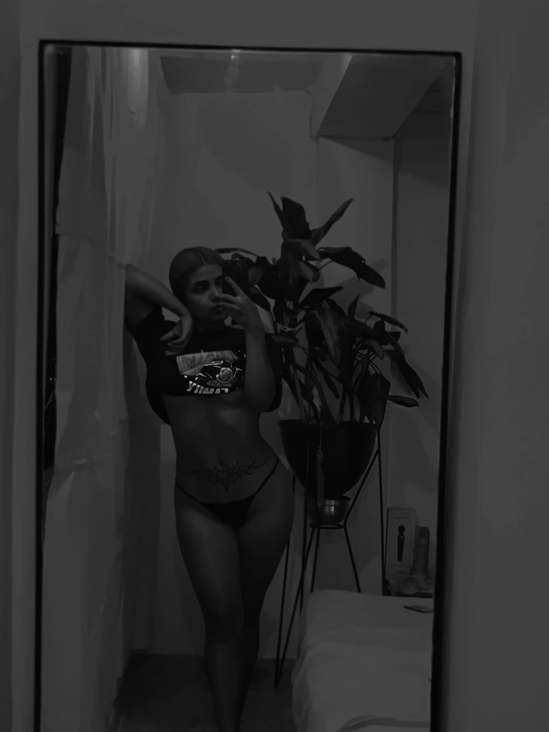 XXX Porn Photo of Nude revy_blacck 10