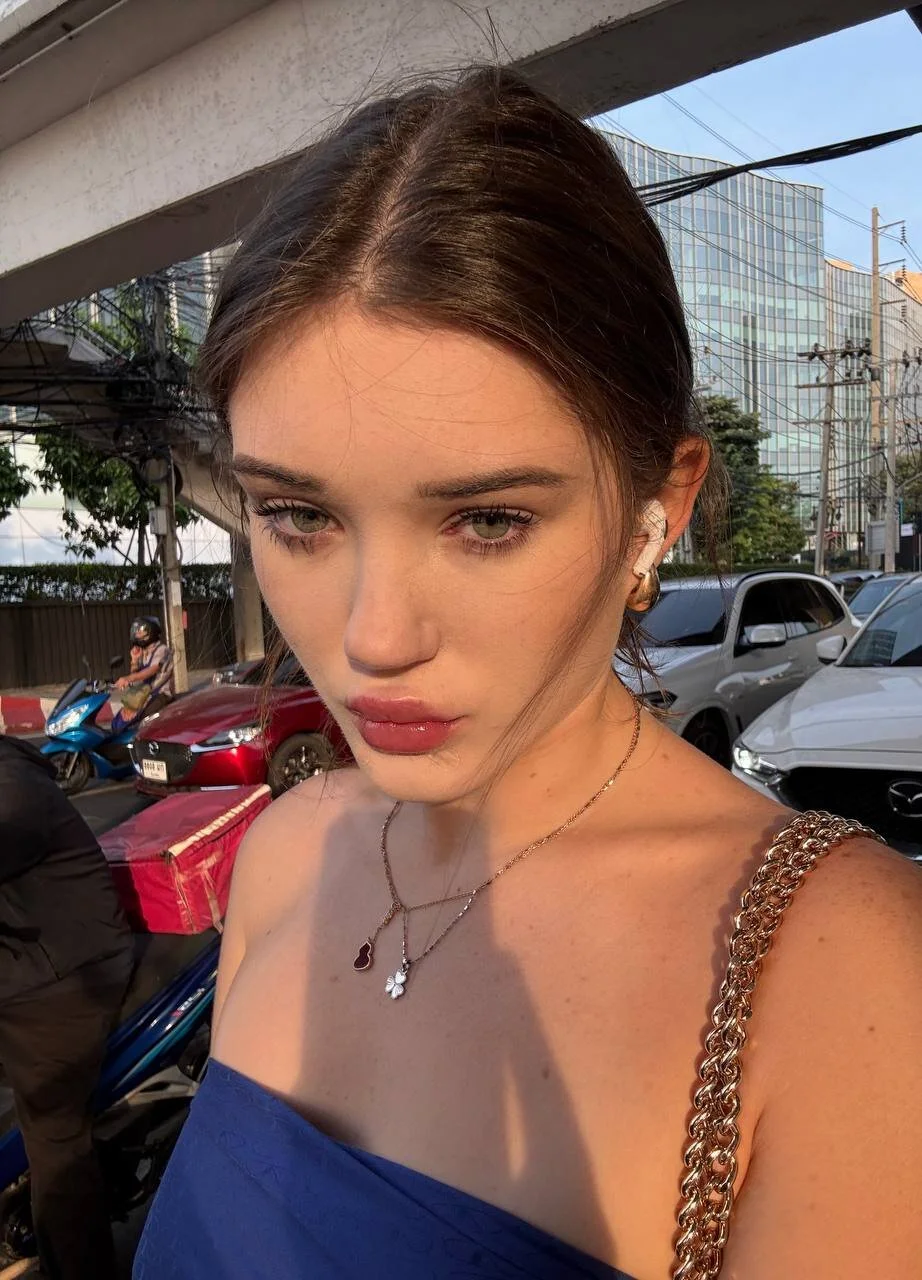 XXX Porn Photo of Nude MollyBaby 4