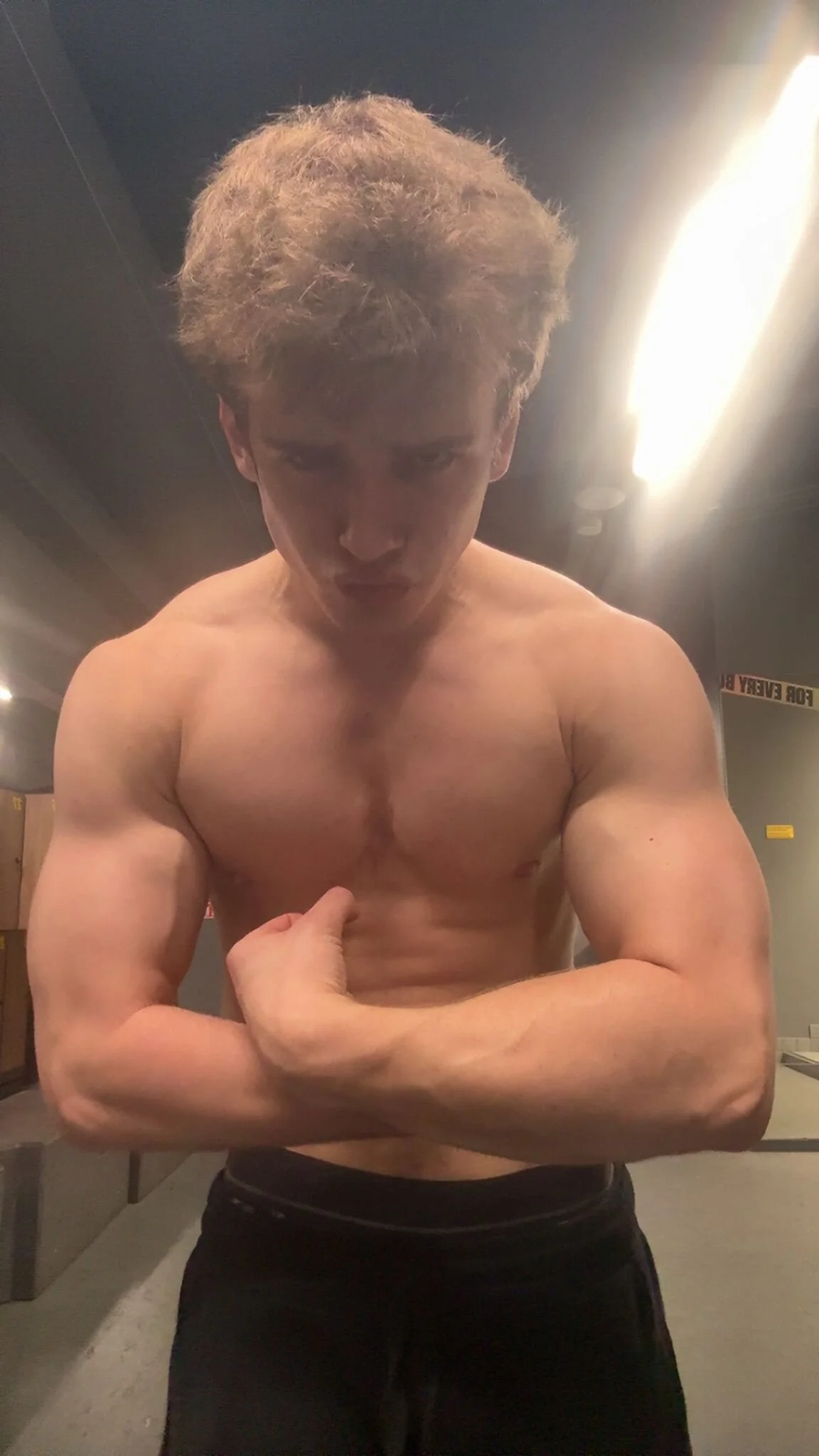 XXX Porn Photo of Nude Ricky_Becko 4