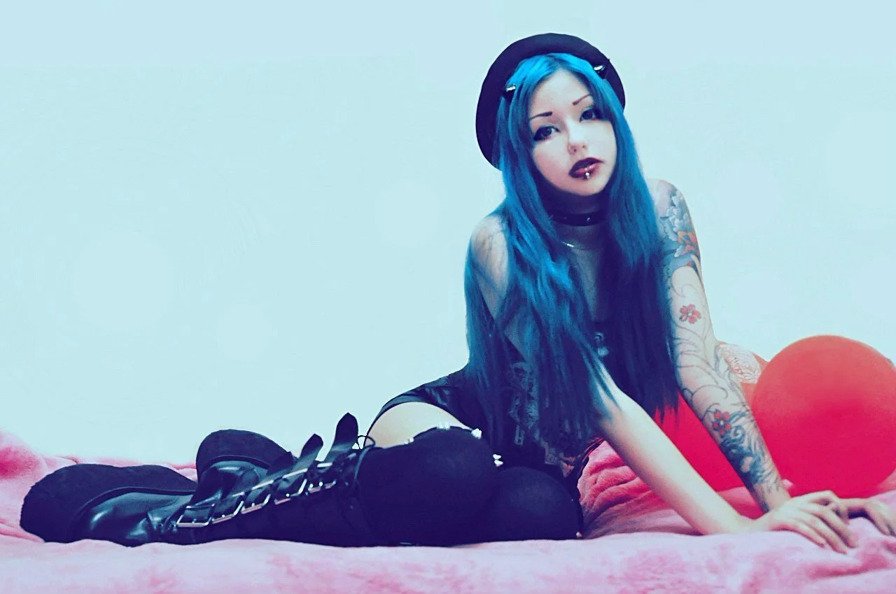 XXX Porn Photo of Nude Lolisuccub 114