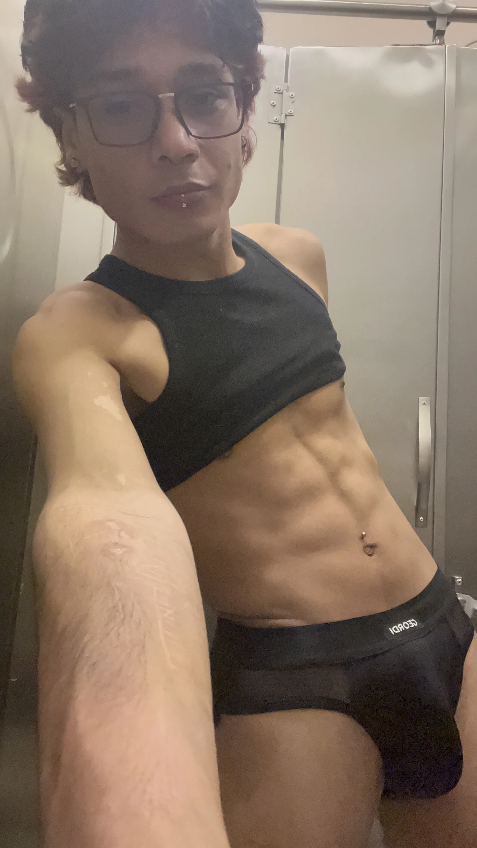 XXX Porn Photo of Nude ronald_thompson20 9