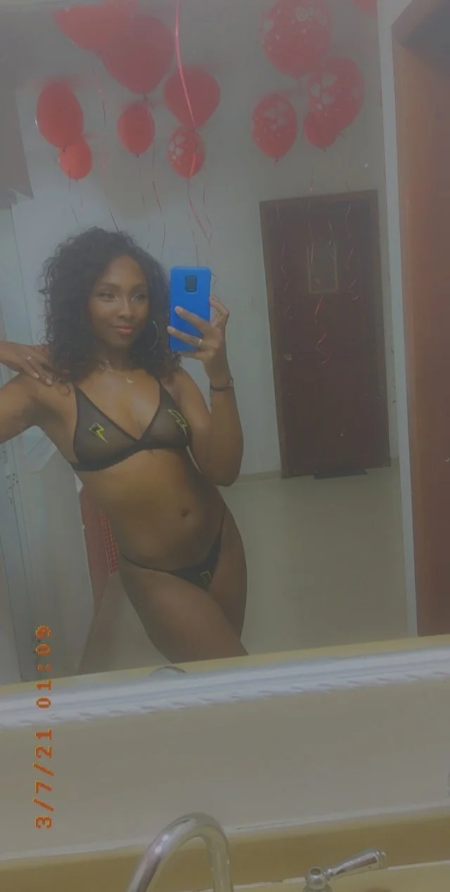 XXX Porn Photo of Nude Nyakimgold 7
