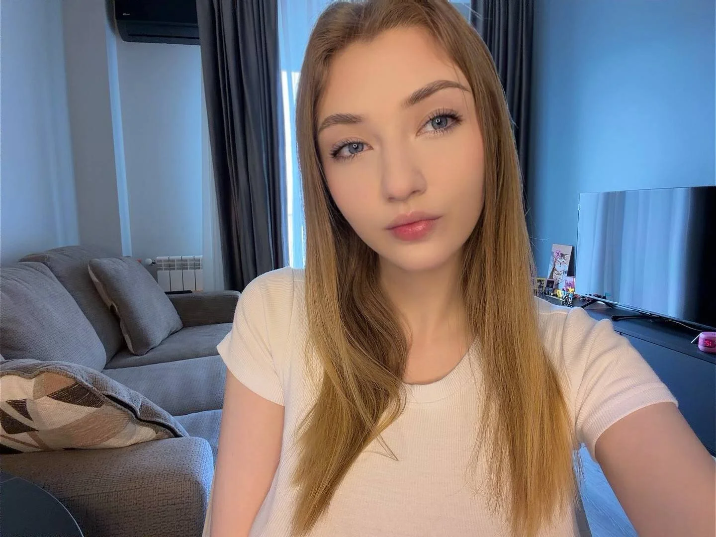 XXX Porn Photo of Nude AveryBerkson 58