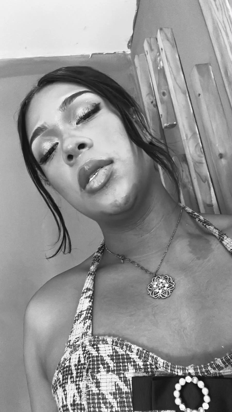 XXX Porn Photo of Nude Sol_Vanegas 4