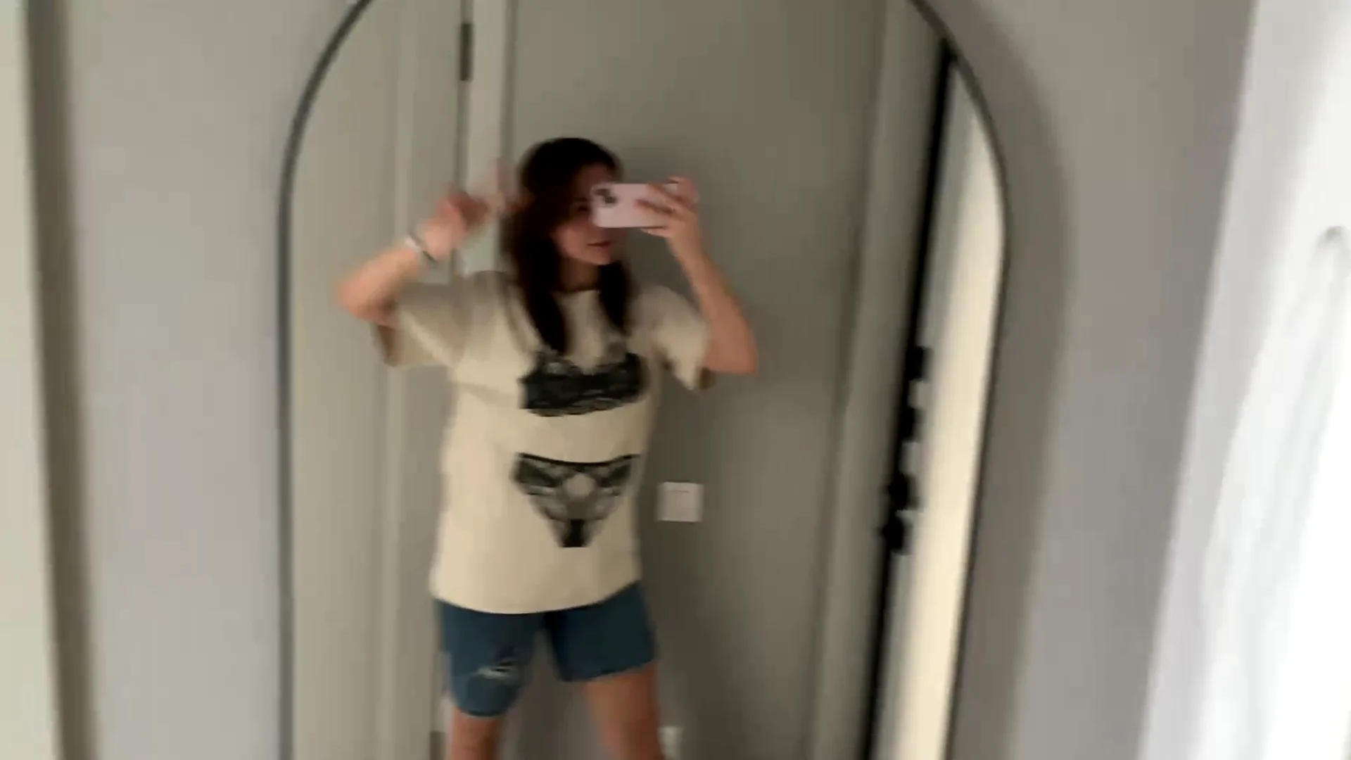 XXX Porn Photo of Nude Thyeiysyla 17