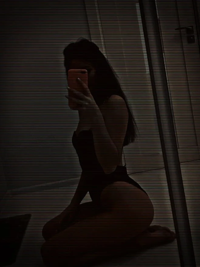 XXX Porn Photo of Nude _A_m_a_n_a_t_i_ 2