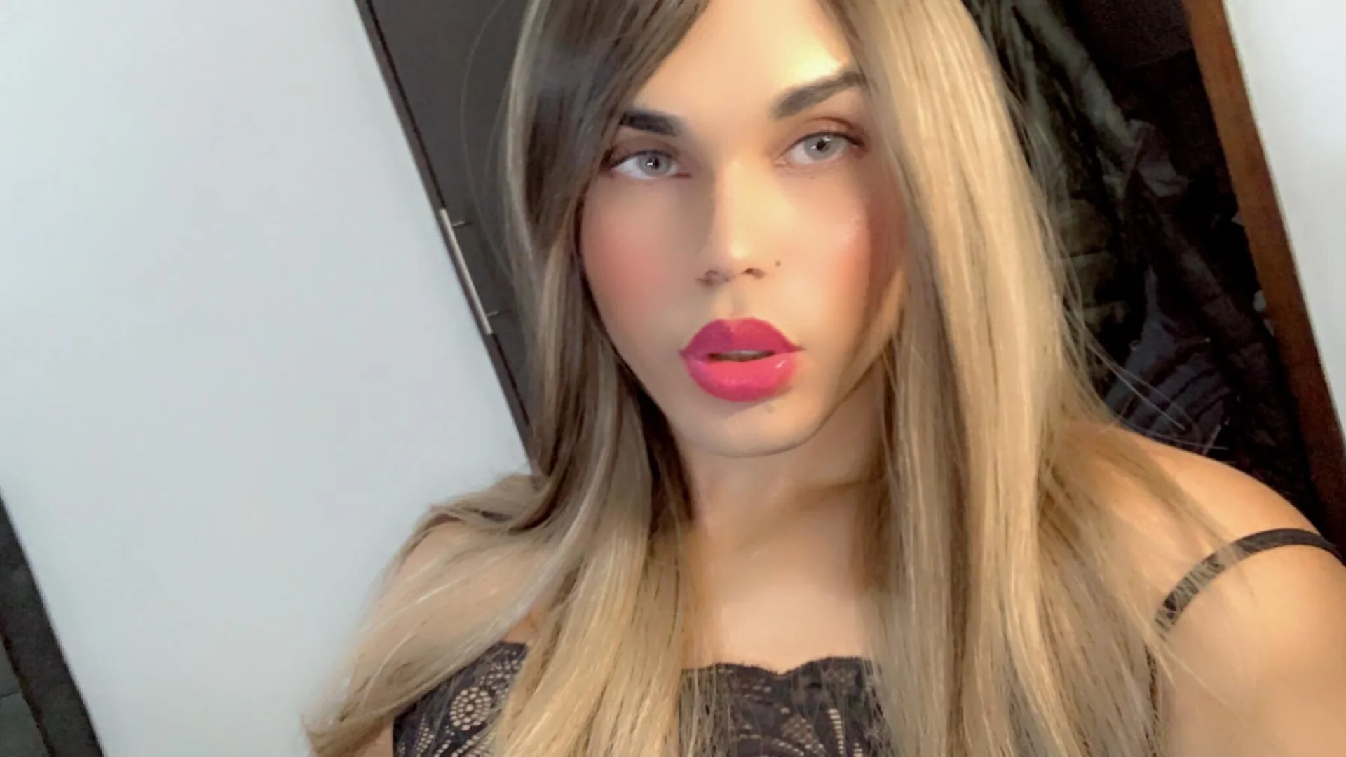 XXX Porn Photo of Nude BIGCOCKMIA 12