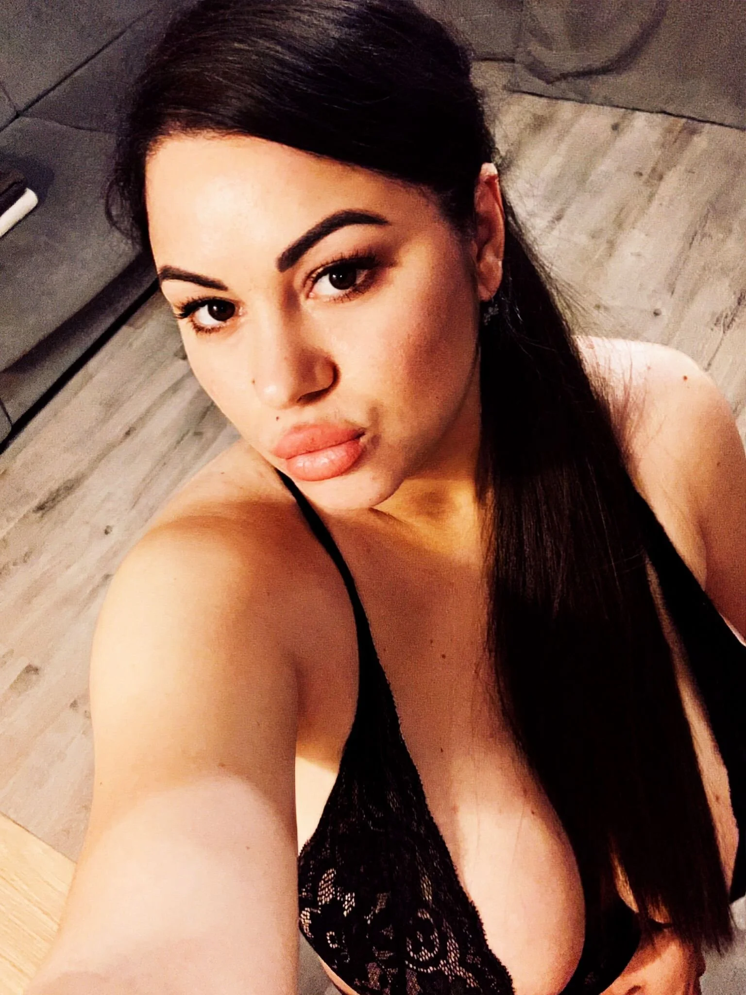 XXX Porn Photo of Nude VixenVibesX 4