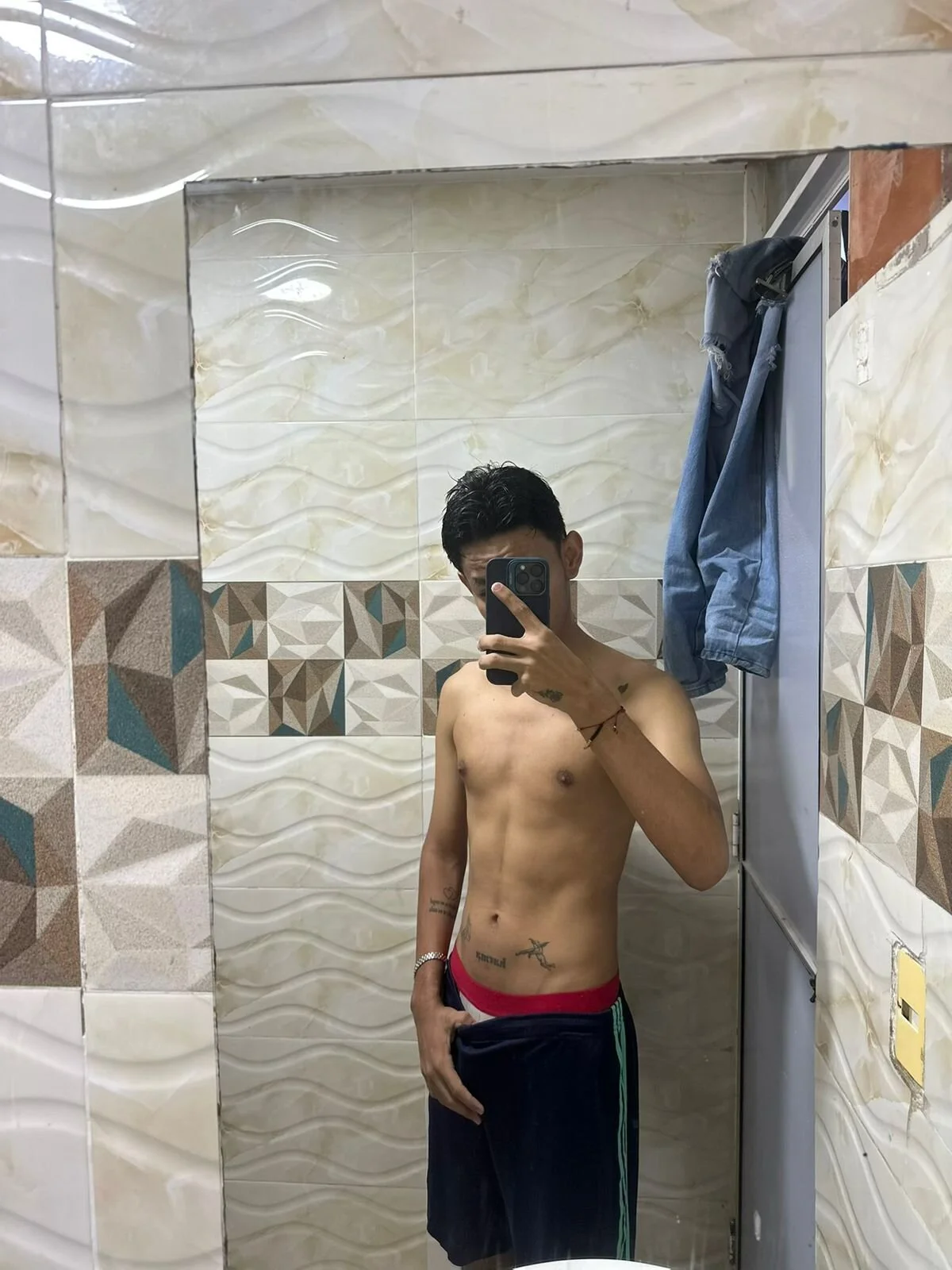 XXX Porn Photo of Nude SlimLatino_ 4