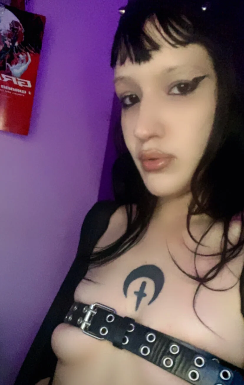 XXX Porn Photo of Nude gothgf 1