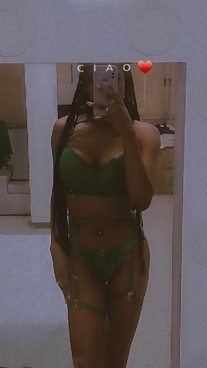XXX Porn Photo of Nude sabrina_joness 1