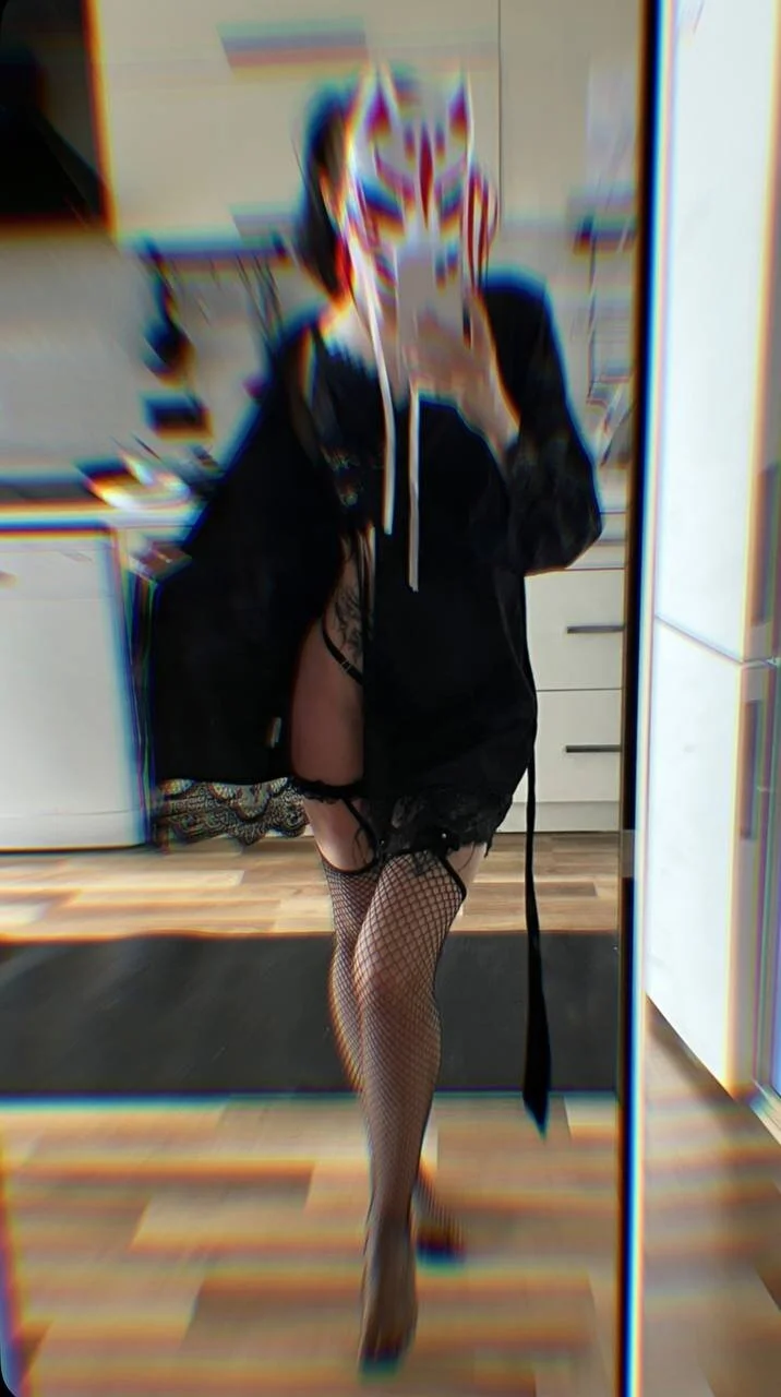 XXX Porn Photo of Nude Elia_Peonia 9