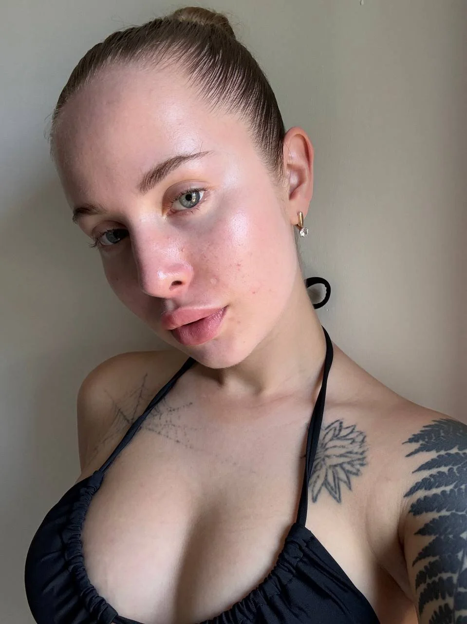 XXX Porn Photo of Nude Micky_blush 4