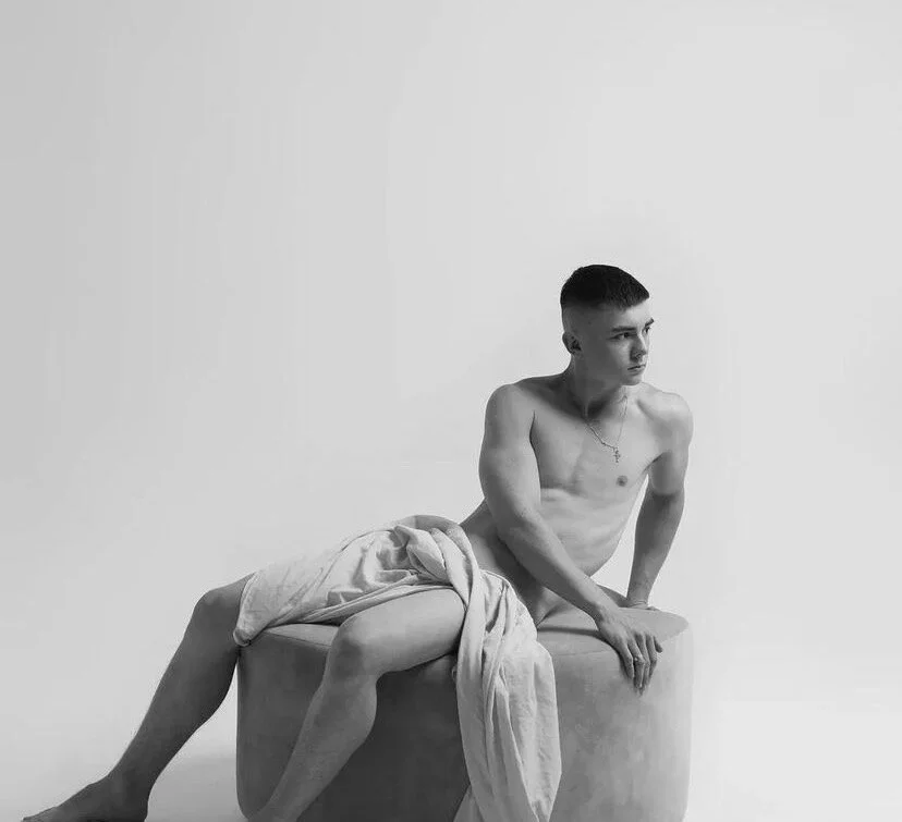 XXX Porn Photo of Nude EthanGross 2