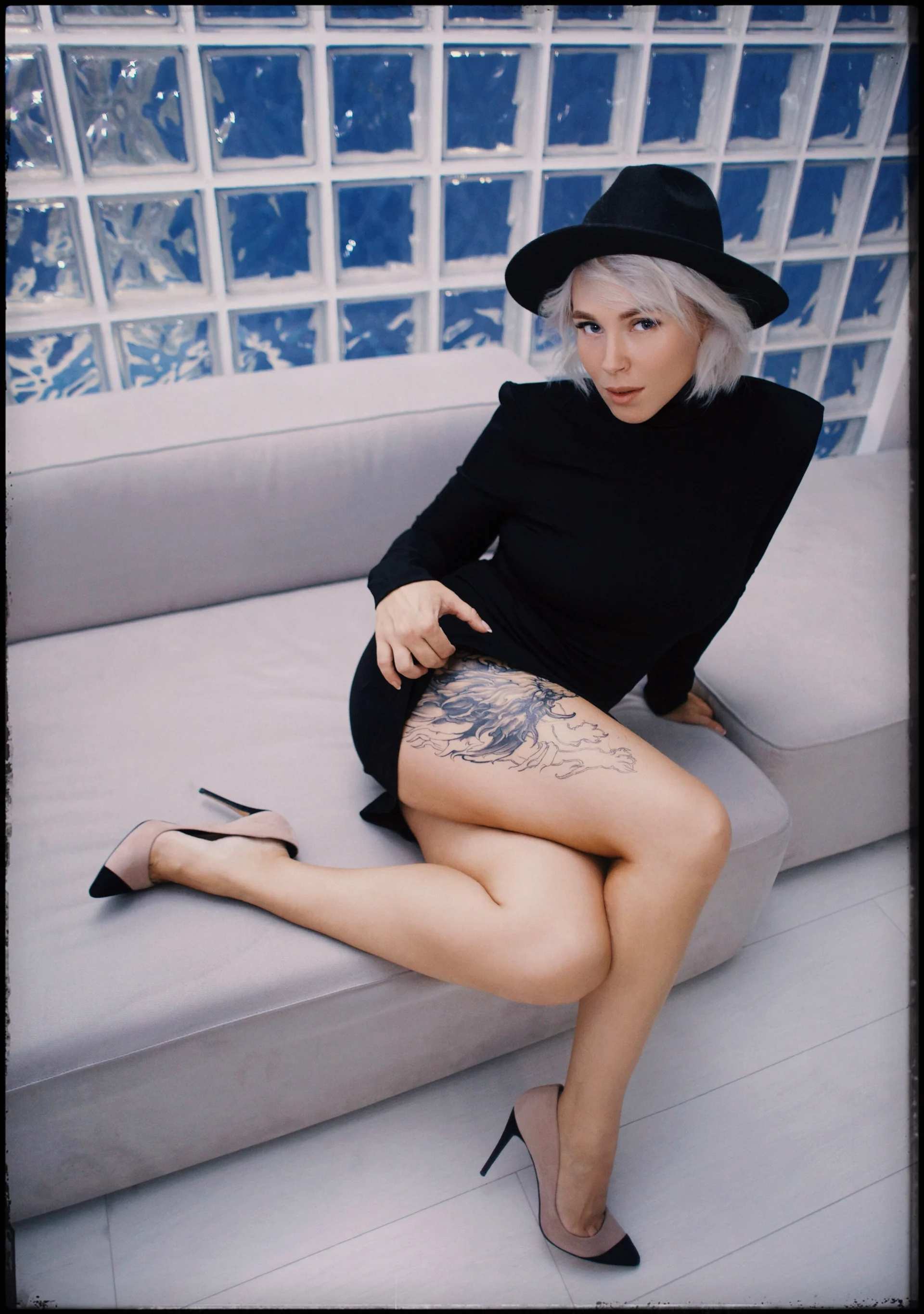 XXX Porn Photo of Nude Charming_Daphny 2