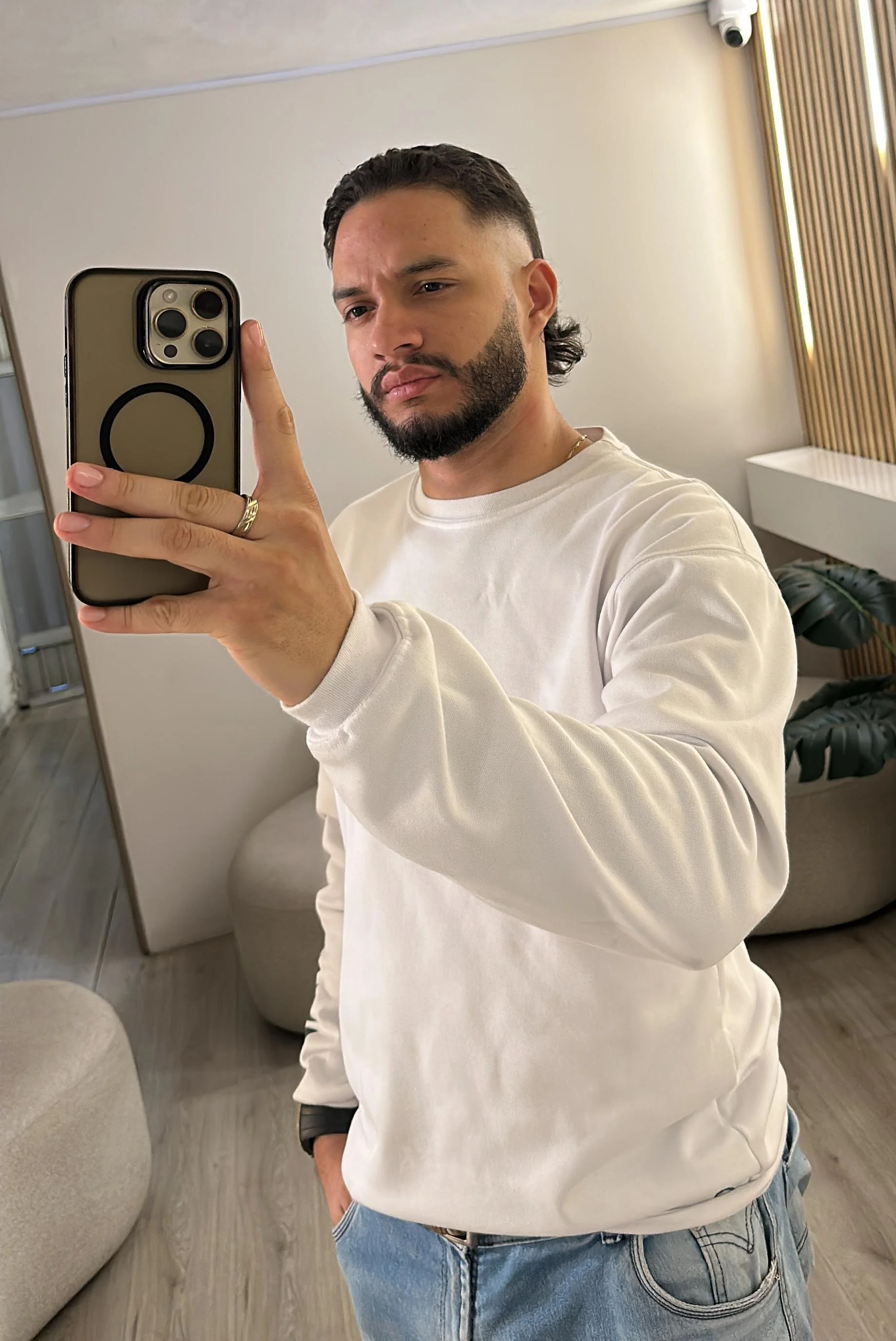 XXX Porn Photo of Nude Raymond_bakerr 5