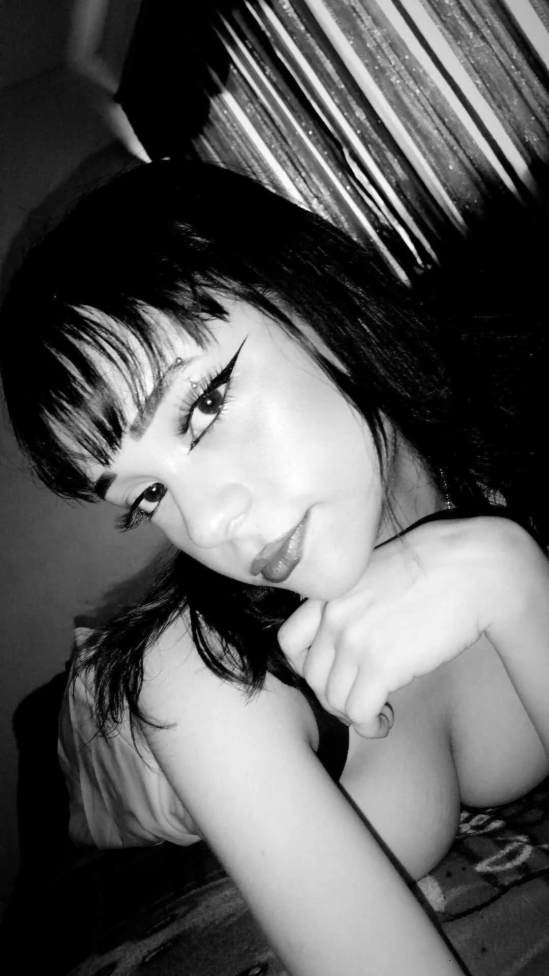 XXX Porn Photo of Nude red-meggann 6