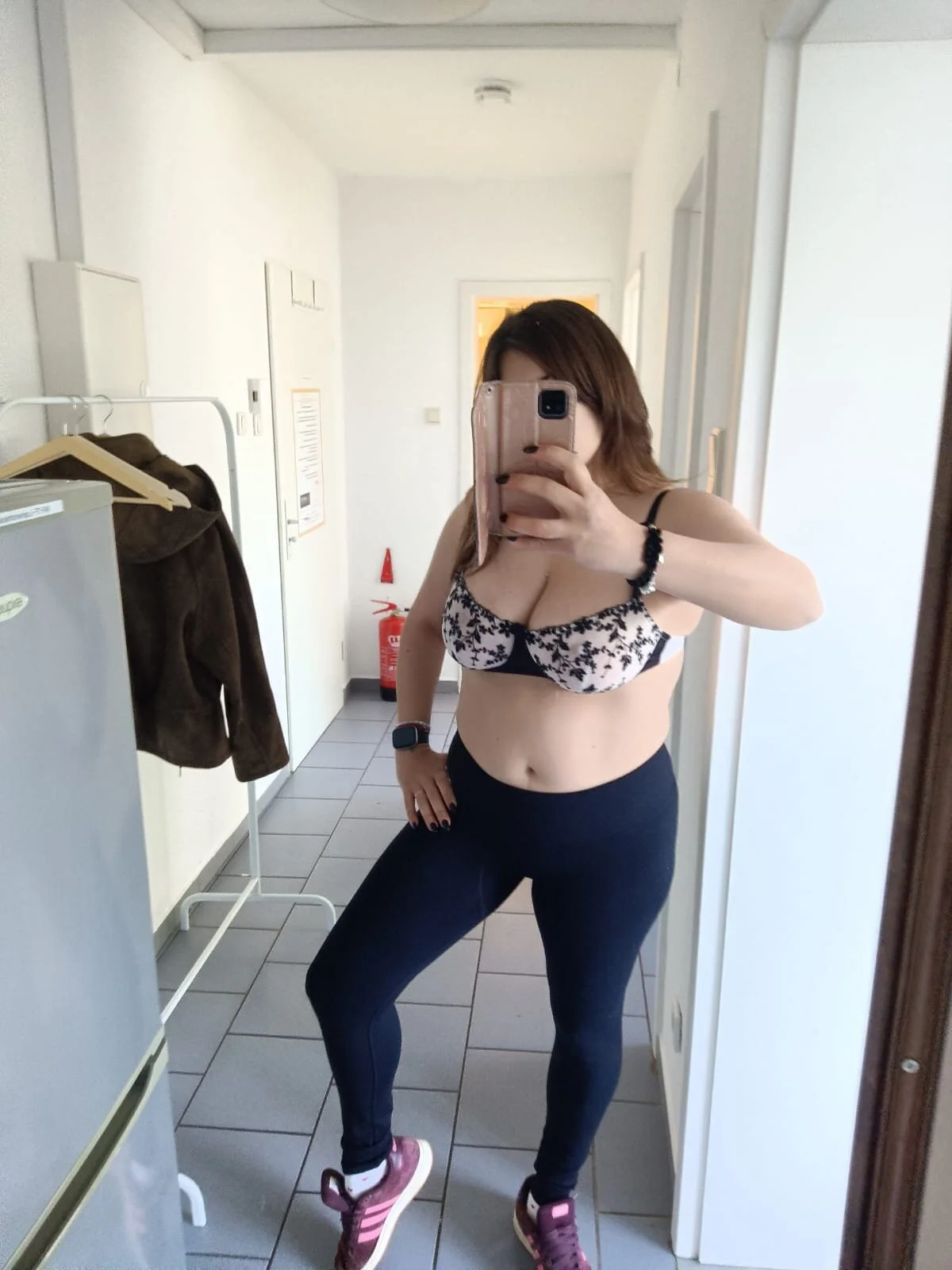 XXX Porn Photo of Nude Emma_Sexy_Tits 3