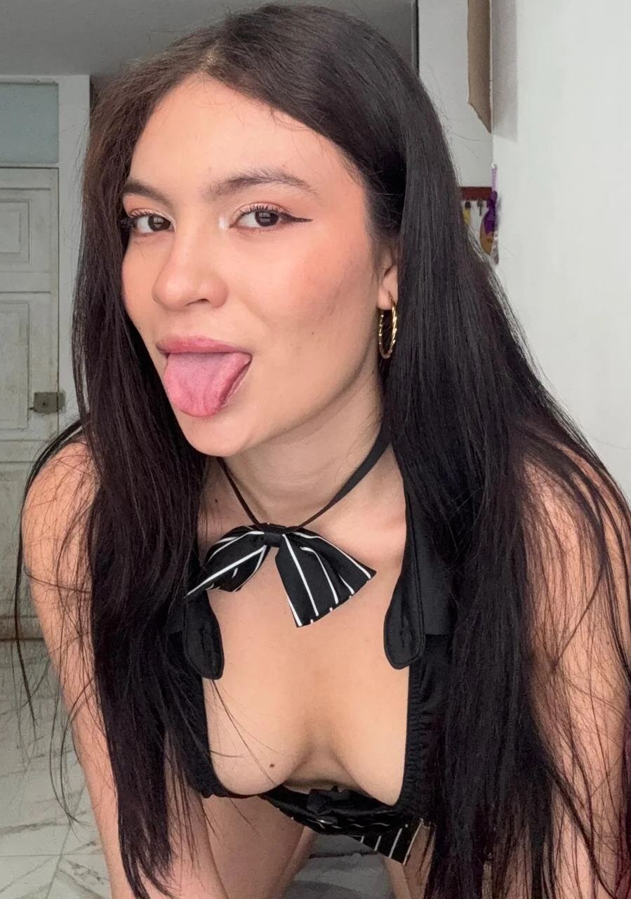 XXX Porn Photo of Nude Billie_Eilish___ 46