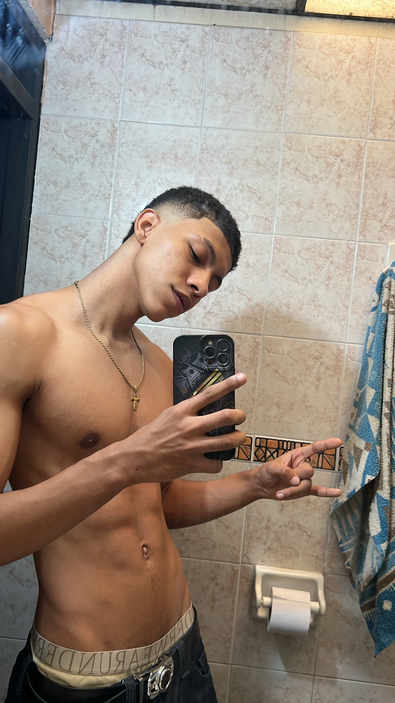 XXX Porn Photo of Nude RickyEbony 1