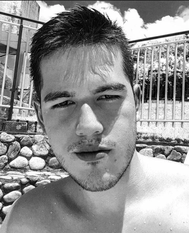 XXX Porn Photo of Nude tom_russo 10