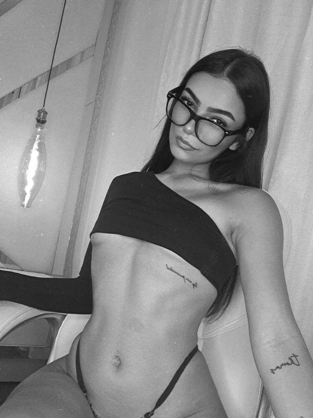 XXX Porn Photo of Nude avy_rosee 12