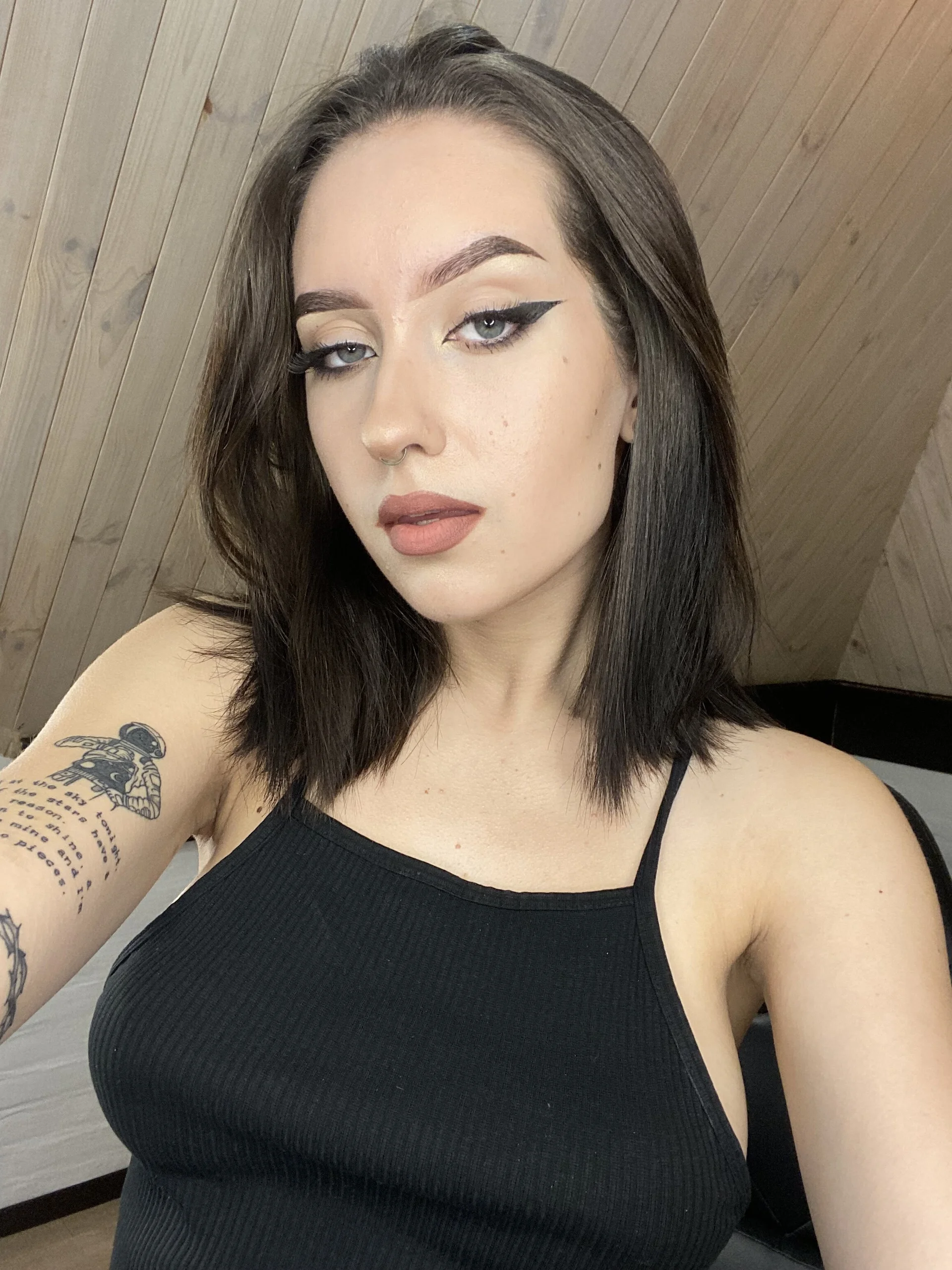 XXX Porn Photo of Nude xxx_sandra_ 7