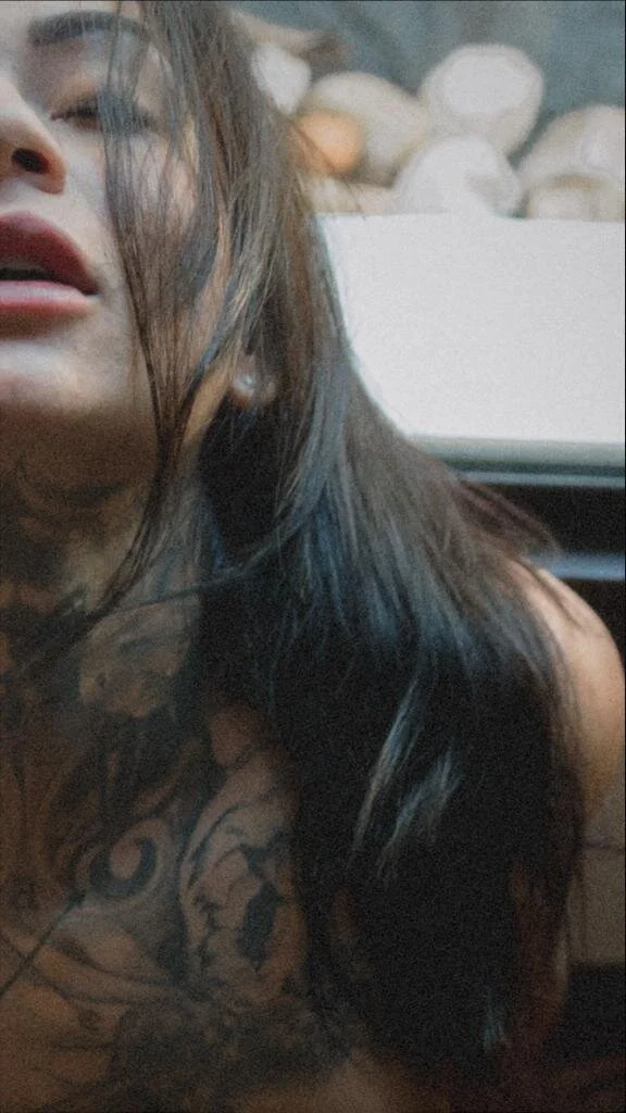 XXX Porn Photo of Nude Iam_Annii 7