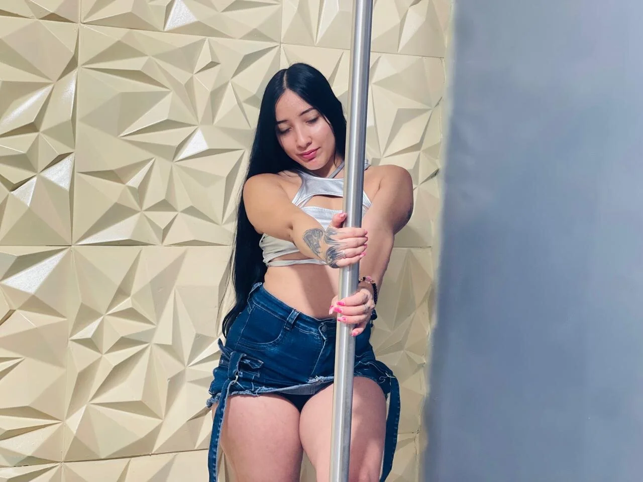 XXX Porn Photo of Nude EmmaTeylor 2