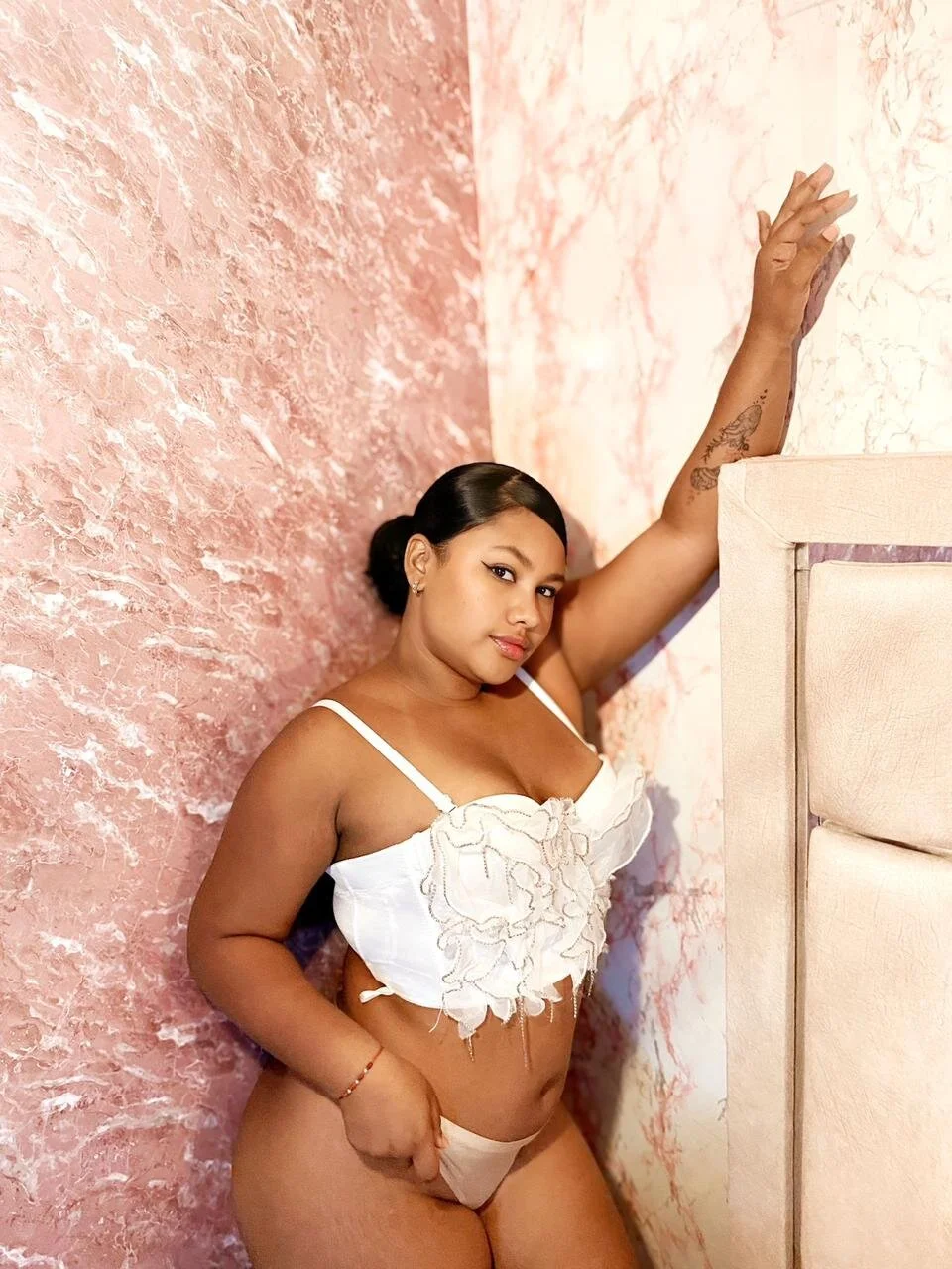 XXX Porn Photo of Nude ALYANNA_HOT_ 100
