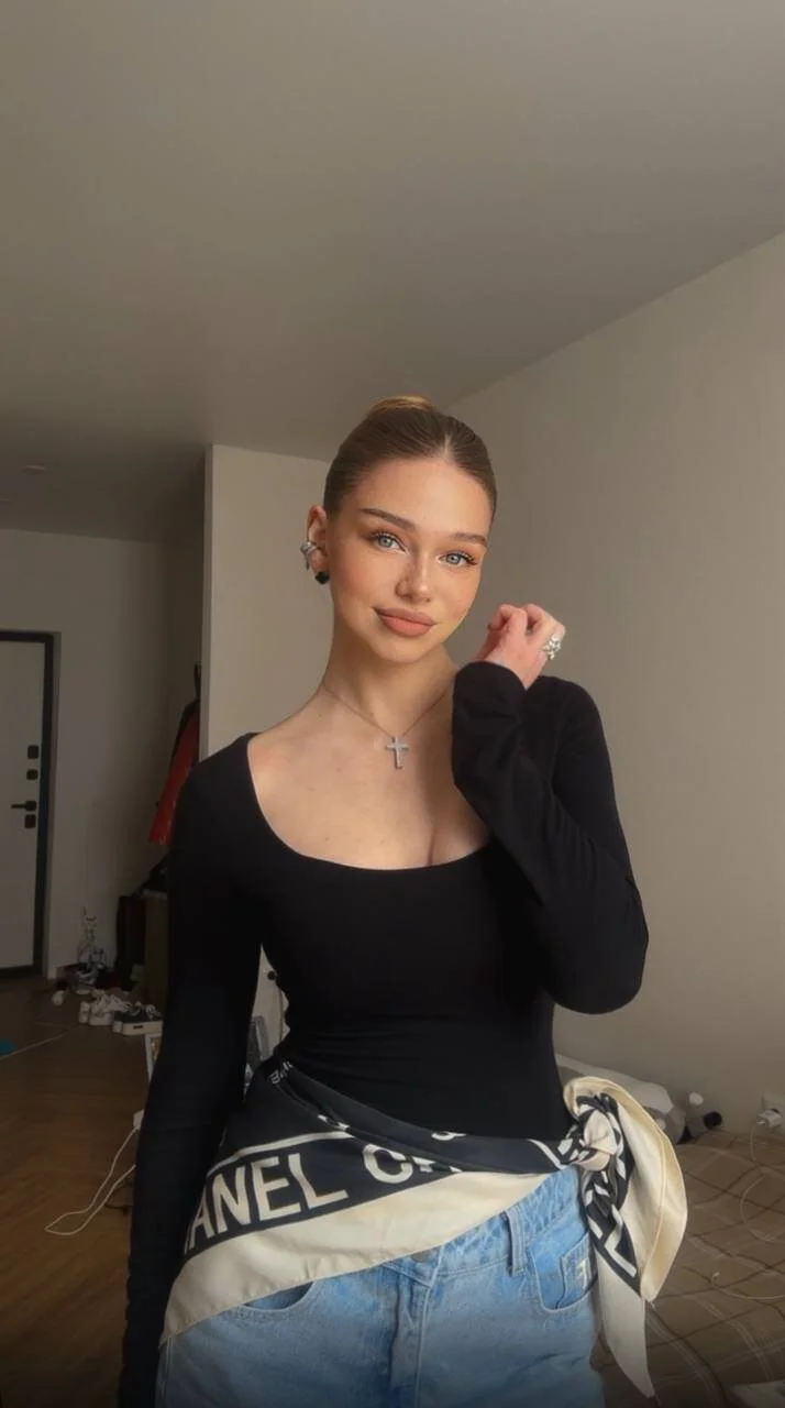 XXX Porn Photo of Nude Amelie_h 1