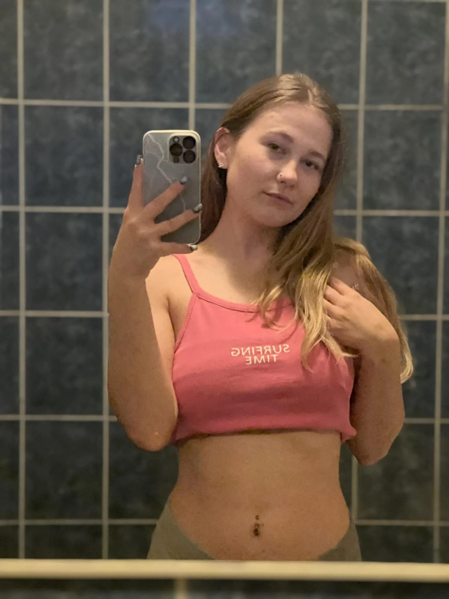 XXX Porn Photo of Nude glossy_babe_ 2