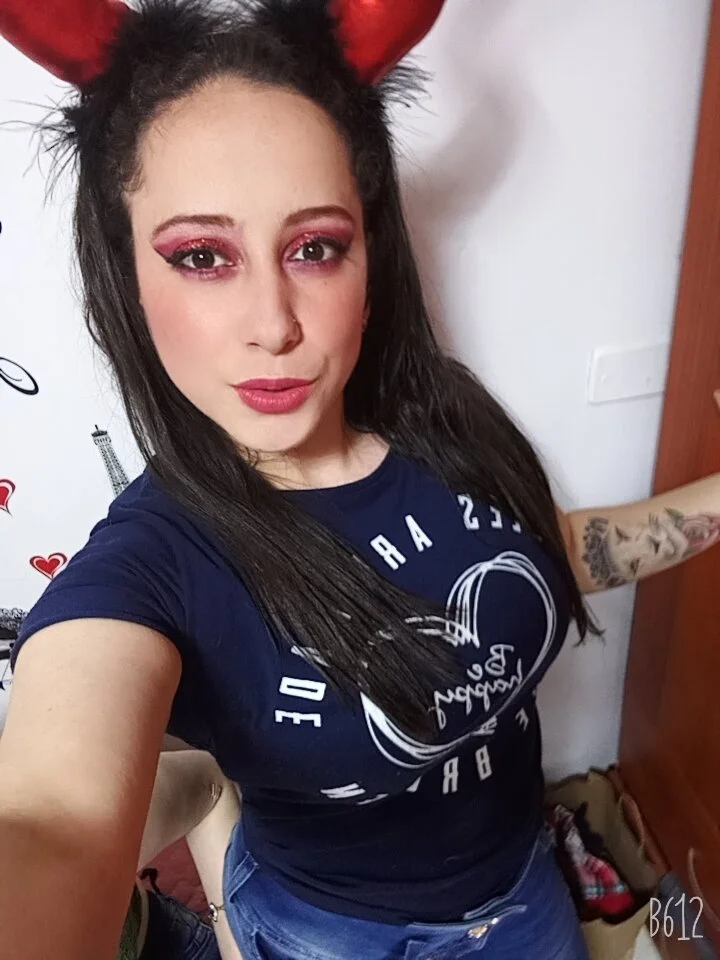 XXX Porn Photo of Nude mia-luna-x 16